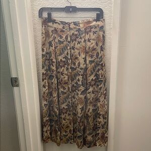 Sag Harbor  Petite Women's Maxi Skirt with Floral Design
